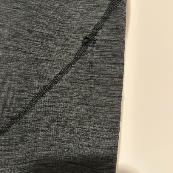 Alphalete Dark Gray Leggings Size Small FLAWED - Picture 5 of 5